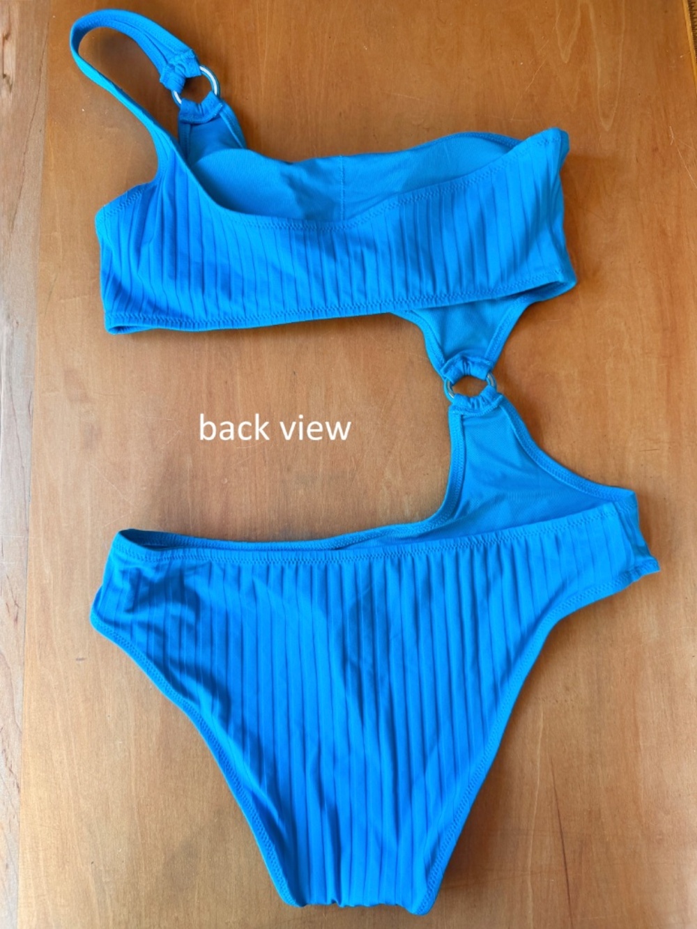Aerie Cheeky Swimsuit, Size Medium, One piece with cutouts - Picture 12 of 15